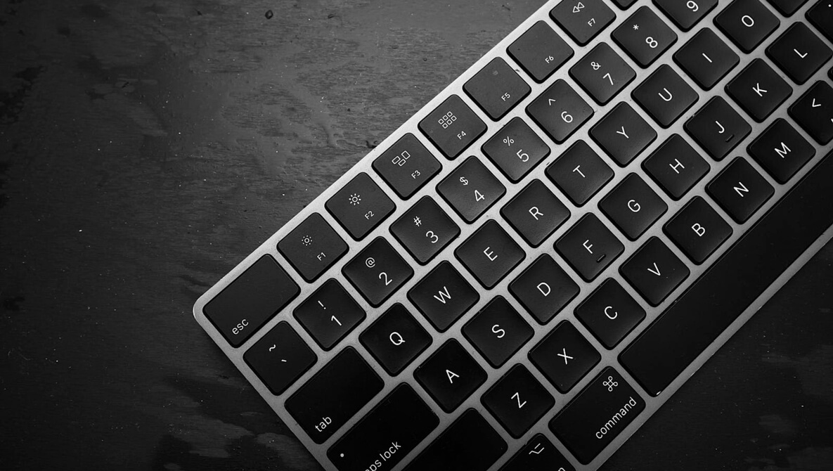 Гравировка клавиатур Apple
